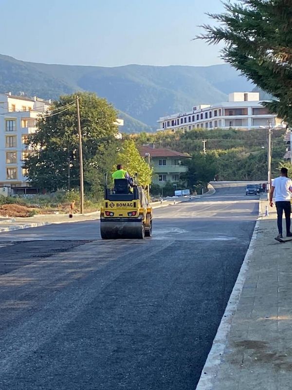 EYLL SOKAK'DA ASFALT SERME ALIMASI YAPILDI